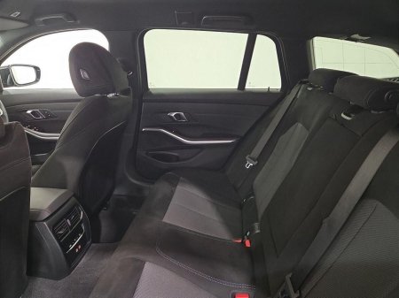 2025 BMW 3 Series - thumbnail 11