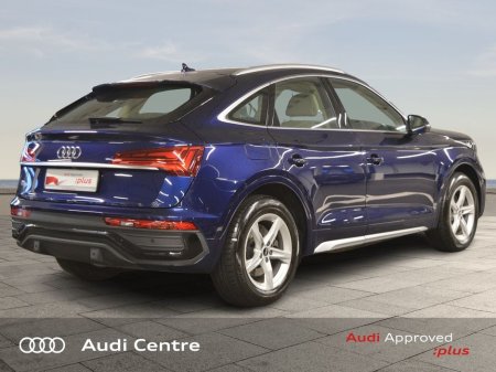 2021 Audi Q5 35 Sportback TDI 163HP S-tronic SE €42,999 thumbnail
