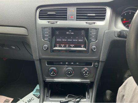 2014 Volkswagen Golf - thumbnail 17