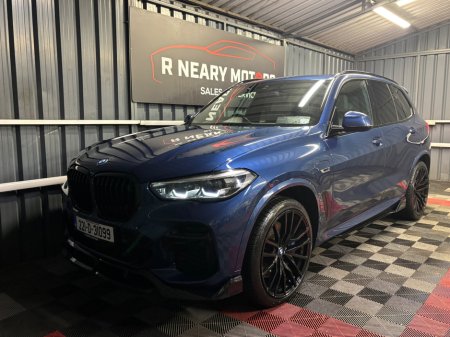 2022 BMW X5 xDrive45e xLine €57,950 thumbnail