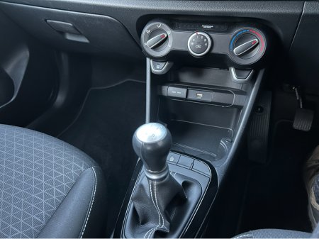 2023 Kia Picanto 1.0 PETROL 5DR **BLUETOOTH** PARKING SENSORS** FULL SERVICE HISTORY** €13,950 thumbnail