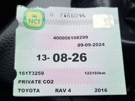 2016 Toyota Rav4 - thumbnail 10