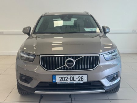 2020 Volvo XC40 - view 2