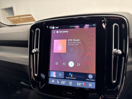 2026 Volvo EX40 - thumbnail 18