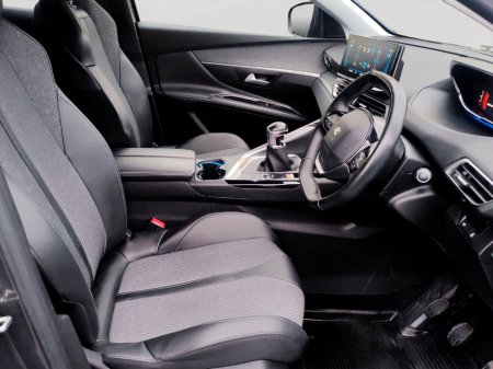 2021 Peugeot 3008 1.5 BlueHDi 130bhp Allure €22,950 thumbnail