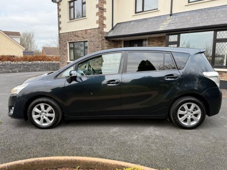 2015 Toyota Verso 1.6 D-4D 112bhp Aura (7 seater)