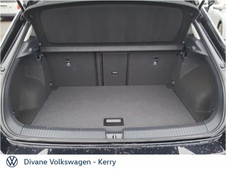 2024 Volkswagen T-Roc LIFE 2.0 TDI M6F 116 BHP €31,950 thumbnail