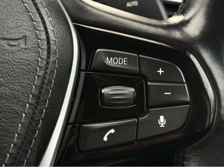 2017 BMW 5 Series - thumbnail 24