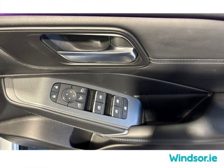 2025 Nissan Qashqai ePOWER QASHQAI SV PREMIUM €40,995 thumbnail