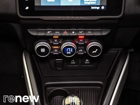 2024 Dacia Duster Journey Blue dCi 115 DFull MY23.5 €28,900 thumbnail