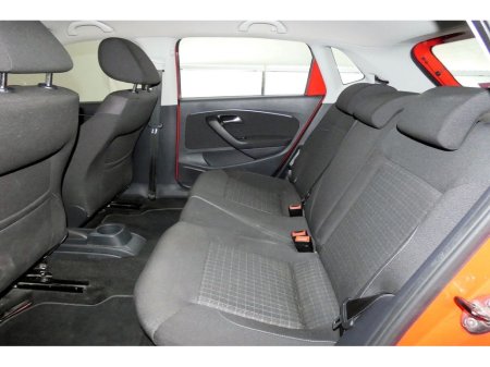 2015 Volkswagen Polo - thumbnail 16