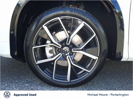 2025 Volkswagen Tayron R-LINE 75 1.5TSI 204HP PHEV DSG €56,950 thumbnail