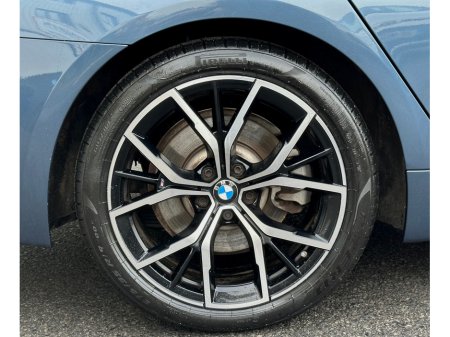 2023 BMW 5 Series M SPORT MHEV AUTO 520 D thumbnail