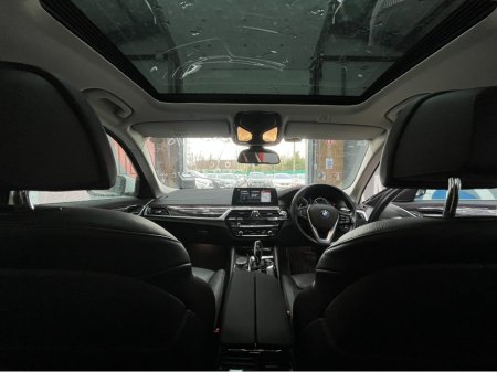 2018 BMW 5 Series - thumbnail 22