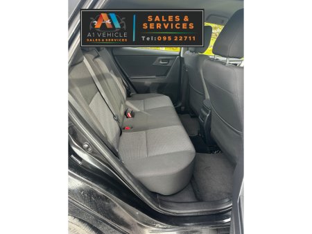 2015 Toyota Auris - thumbnail 23