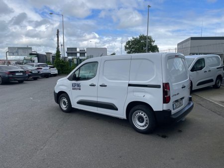 2025 Citroen Berlingo ENTRPRISE BLUE HDI 100 6 SPEED // HIGH SPEC ENTERPRISE MODEL €19,512 thumbnail