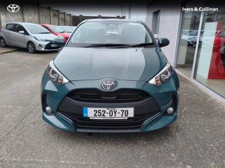 2025 Toyota Yaris - thumbnail 4