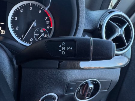 2012 Mercedes-Benz B Class B SERIES SPORT 5DR AUTO €8,750 thumbnail