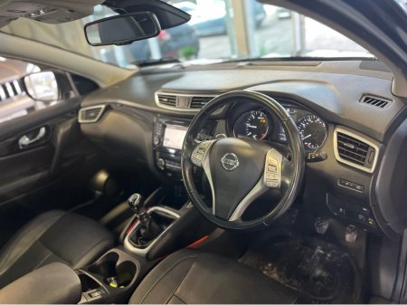 2016 Nissan Qashqai - thumbnail 16