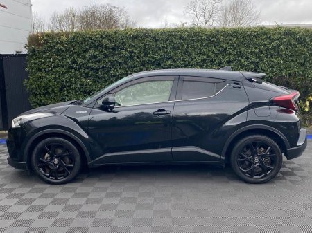 2019 Toyota C-HR - thumbnail 3