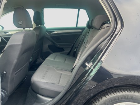 2017 Volkswagen Golf 2017 Volkswagen Golf 1.2 TSI Automatic (19K KM Only) €17,500 thumbnail