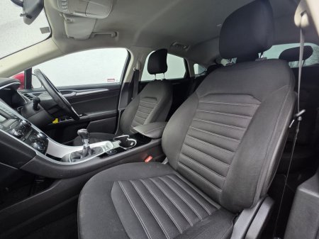 2015 Ford Mondeo 1.6TDCi 115PS Zetec €7,950 thumbnail