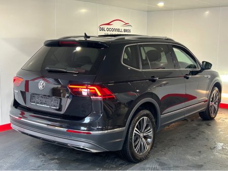 2021 Volkswagen Tiguan - thumbnail 31