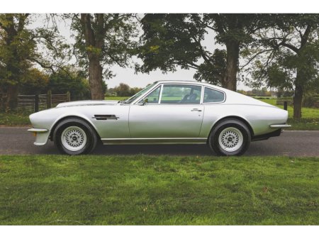 1977 Aston Martin V8 - thumbnail 7