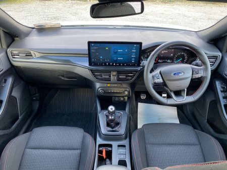 2023 Ford Focus ST Line..Parking Pack/ Winter pack €25,950 thumbnail