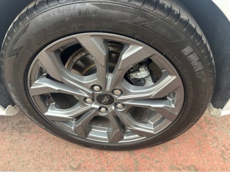 2023 Ford Focus - thumbnail 14