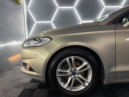 2015 Ford Mondeo - thumbnail 15