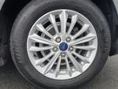 2021 Ford Focus - thumbnail 39