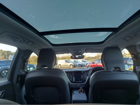 2024 Volvo XC60 T6 PHEV PLUS BRIGHT AWD 5 €59,950 thumbnail