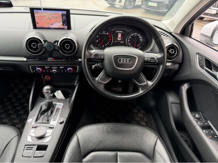2014 Audi A3 KEYLESS ENTRY..BLACK LEATHER..2 KEYS thumbnail