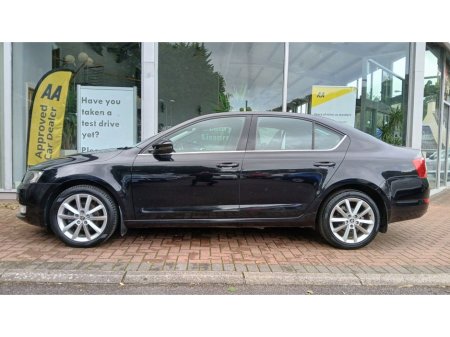 2016 Skoda Octavia STYLE 1.6TDI 110HP, Black met, 2 owners. €9,950