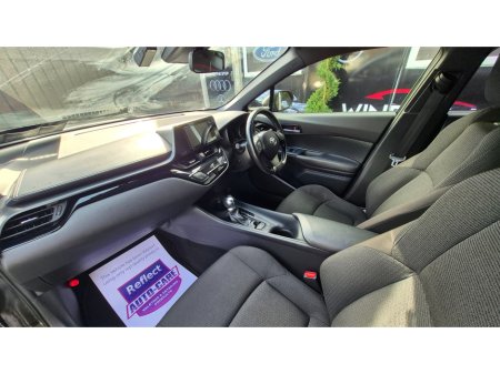 2019 Toyota C-HR - thumbnail 14