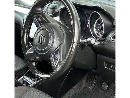 2019 Suzuki Swift - thumbnail 7