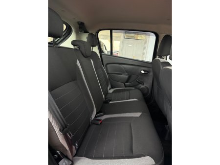 2019 Dacia Sandero - thumbnail 16