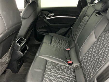 2022 Audi e-tron - view 4