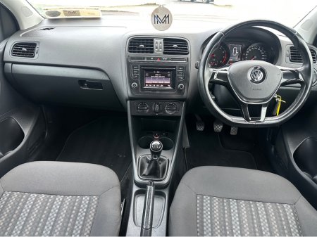 2015 Volkswagen Polo TRENDLINE 1.0 60HP MANUAL 5SPEED 5DR thumbnail