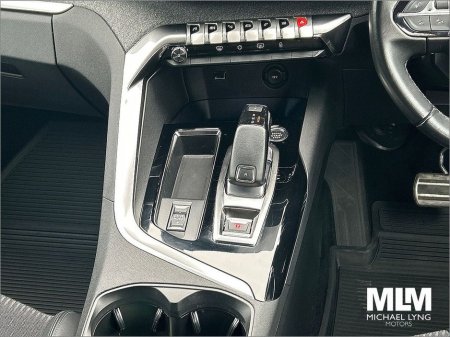 2023 Peugeot 3008 1.5 BlueHDi 130bhp Auto Allure €32,450 thumbnail