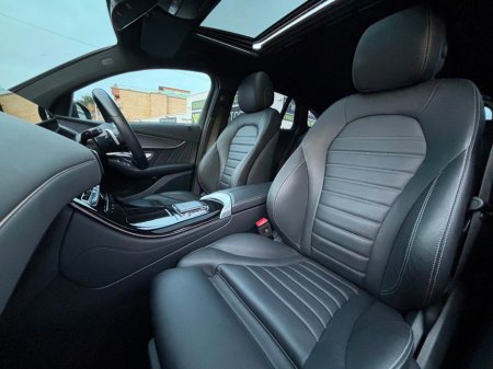 2022 Mercedes-Benz EQC PREMIUM AMG LINE 400 4MATIC SUNROOF €37,995 thumbnail