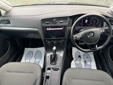 2020 Volkswagen Golf  €17,950 thumbnail