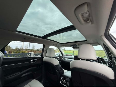 2023 Kia Sorento - thumbnail 23