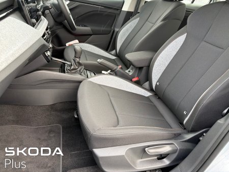 2025 Skoda Kamiq - view 4