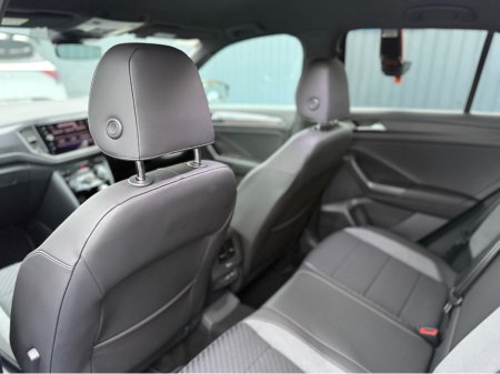 2021 Volkswagen T-Roc R-LINE - 2.0L DIESEL - AUTO - 12M WARRANTY - CAR: 1627 thumbnail
