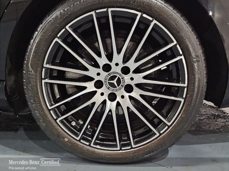 2023 Mercedes-Benz C Class C180 Avantgarde with Nightpack and upgraded alloys thumbnail