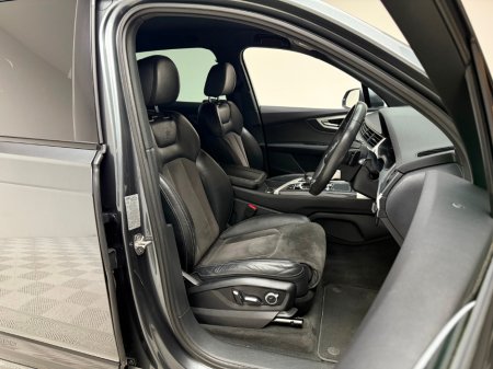 2020 Audi Q7 S LINE 45 TDI 3.0 *7 SEATER* €49,990 thumbnail