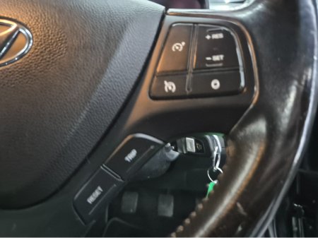 2014 Hyundai i10 1.0 PETROL PREMIUM 5DR €6,950 thumbnail