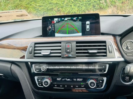 2018 BMW 5 Series - thumbnail 19